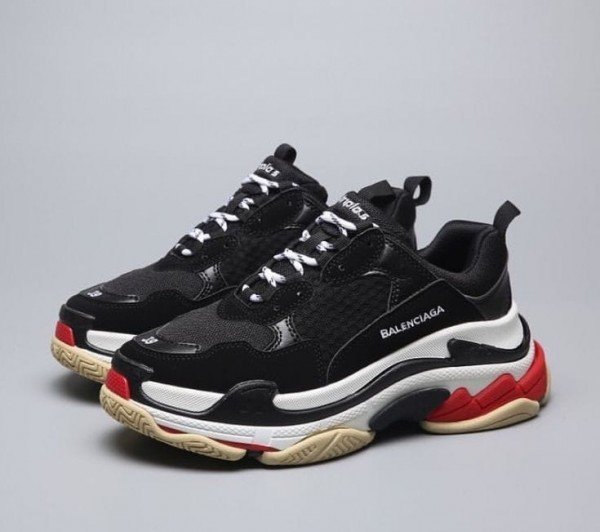 Balenciaga Triple S Black - Image 2