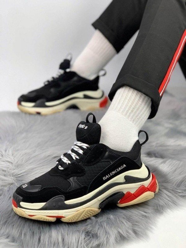 Balenciaga Triple S Black