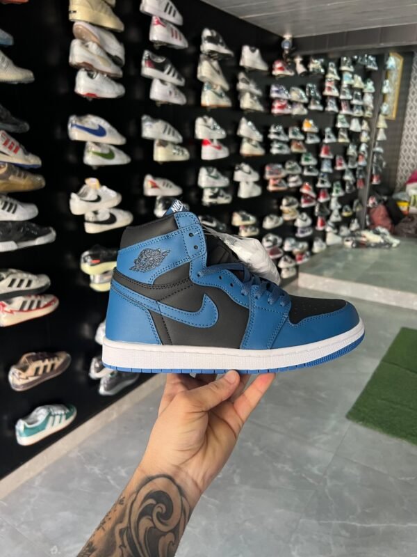 Nike Air Jordan 1 Sneaker for Men - Image 2