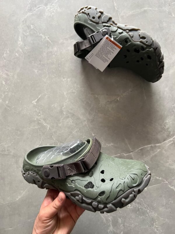 Crocs MTN Atlas Unisex Shoe - Image 2