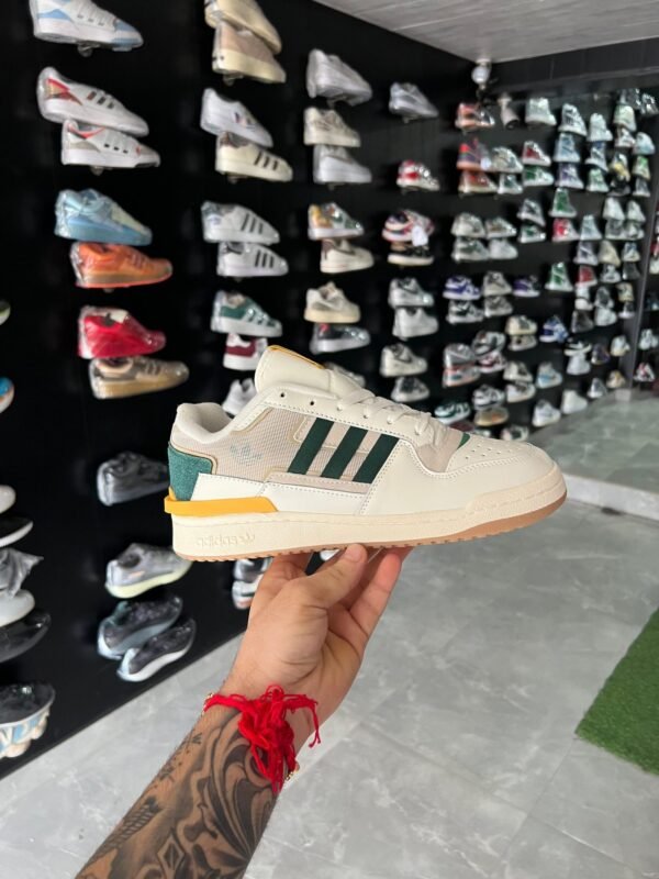 Adidas Forum 84 Shoes - Low - Image 2