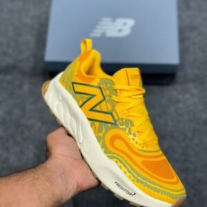 New Balance Fresh Foam X Hierro Shoes (Yellow)